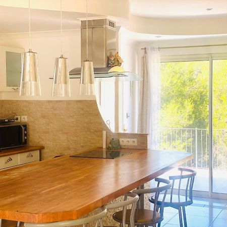 Villa Nîmes Eksteriør billede