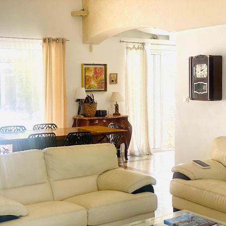 Villa Nîmes Eksteriør billede
